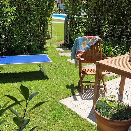 Garden & Pool Perugini Apartment Torbole Sul Garda Bagian luar foto