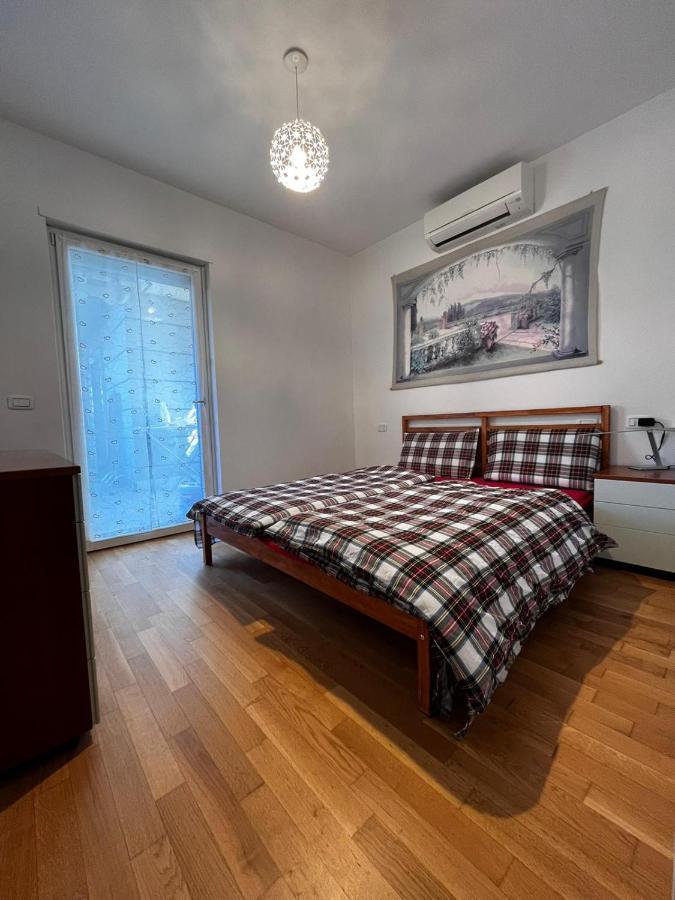 Garden & Pool Perugini Apartment Torbole Sul Garda Bagian luar foto