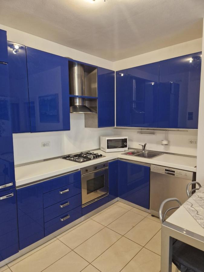 Garden & Pool Perugini Apartment Torbole Sul Garda Bagian luar foto